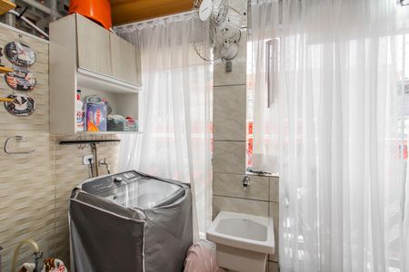 Casa à venda com 250m², 8 quartos e sem vaga Casa à venda com 250m², 8 quartos e sem vagaÁrea de Serviço da casa 2