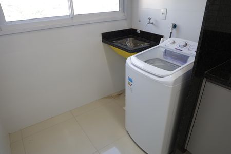 Apartamento para alugar com 64m², 2 quartos e 1 vagaÁrea de Serviço