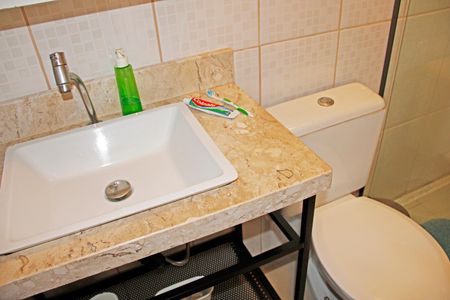 Casa de condomínio para alugar com 141m², 3 quartos e 1 vagaBanheiro Social