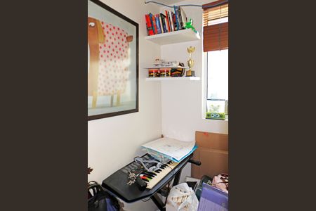 Casa de condomínio para alugar com 141m², 3 quartos e 1 vagaCorredor