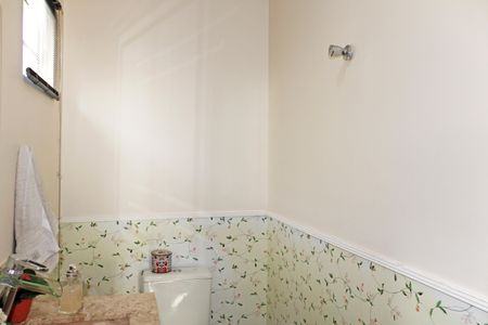 Casa de condomínio para alugar com 141m², 3 quartos e 1 vagaLavabo