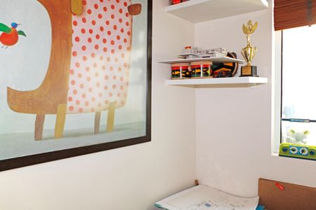 Casa de condomínio para alugar com 141m², 3 quartos e 1 vagaCorredor