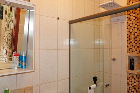 Casa de condomínio para alugar com 141m², 3 quartos e 1 vagaBanheiro Social