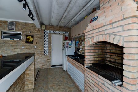 Casa à venda com 170m², 4 quartos e 3 vagas Casa à venda com 170m², 4 quartos e 3 vagasÁrea Gourmet