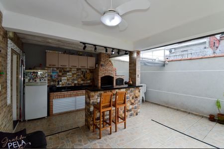 Casa à venda com 170m², 4 quartos e 3 vagas Casa à venda com 170m², 4 quartos e 3 vagasÁrea Gourmet