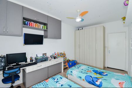 Casa à venda com 170m², 4 quartos e 3 vagas Casa à venda com 170m², 4 quartos e 3 vagasQuarto 2