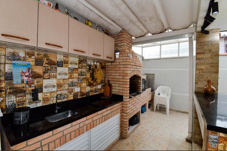 Casa à venda com 170m², 4 quartos e 3 vagas Casa à venda com 170m², 4 quartos e 3 vagasÁrea Gourmet