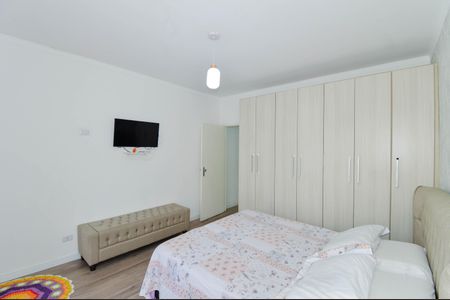 Casa à venda com 170m², 4 quartos e 3 vagas Casa à venda com 170m², 4 quartos e 3 vagasQuarto 4 - Suíte