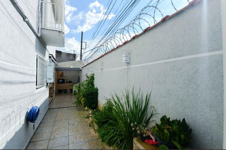 Casa à venda com 170m², 4 quartos e 3 vagas Casa à venda com 170m², 4 quartos e 3 vagasCorredor Lateral