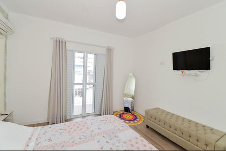 Casa à venda com 170m², 4 quartos e 3 vagas Casa à venda com 170m², 4 quartos e 3 vagasSuíte