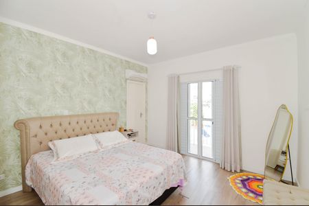 Casa à venda com 170m², 4 quartos e 3 vagas Casa à venda com 170m², 4 quartos e 3 vagasSuíte