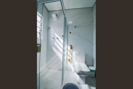 Casa à venda com 170m², 4 quartos e 3 vagas Casa à venda com 170m², 4 quartos e 3 vagasBanheiro da Suíte