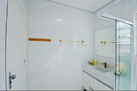 Casa à venda com 170m², 4 quartos e 3 vagas Casa à venda com 170m², 4 quartos e 3 vagasBanheiro da Suíte