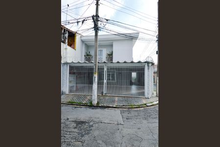 Casa à venda com 170m², 4 quartos e 3 vagas Casa à venda com 170m², 4 quartos e 3 vagasFachada