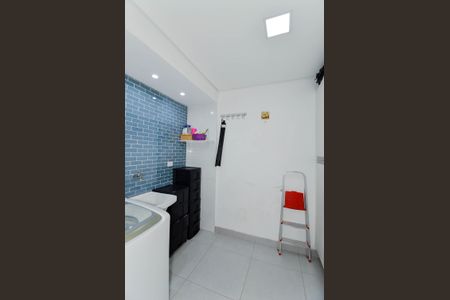 Casa à venda com 170m², 4 quartos e 3 vagas Casa à venda com 170m², 4 quartos e 3 vagasÁrea de Serviço