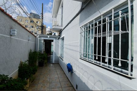 Casa à venda com 170m², 4 quartos e 3 vagas Casa à venda com 170m², 4 quartos e 3 vagasCorredor Lateral