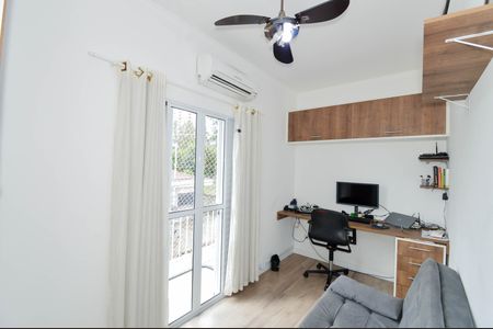 Casa à venda com 170m², 4 quartos e 3 vagas Casa à venda com 170m², 4 quartos e 3 vagasQuarto 3