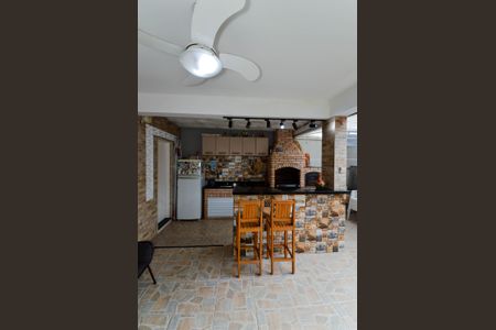 Casa à venda com 170m², 4 quartos e 3 vagas Casa à venda com 170m², 4 quartos e 3 vagasÁrea Gourmet