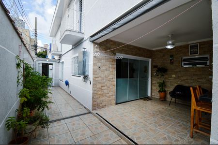 Casa à venda com 170m², 4 quartos e 3 vagas Casa à venda com 170m², 4 quartos e 3 vagasÁrea Gourmet