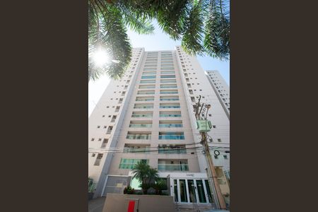 Apartamento para alugar com 65m², 2 quartos e 2 vagasFachada e portaria