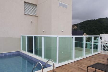 Apartamento para alugar com 80m², 2 quartos e 1 vagaÁrea comum - Piscina