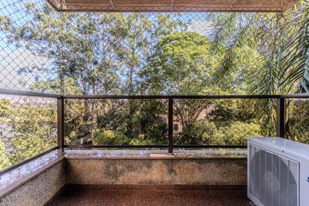 Apartamento à venda com 170m², 2 quartos e 3 vagasVaranda