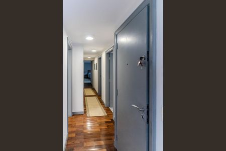 Apartamento à venda com 170m², 2 quartos e 3 vagasCorredor