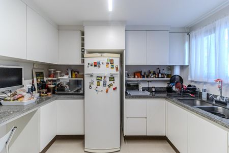 Apartamento à venda com 170m², 2 quartos e 3 vagasCozinha