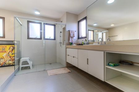 Apartamento à venda com 170m², 2 quartos e 3 vagasBanheiro da Suíte 2