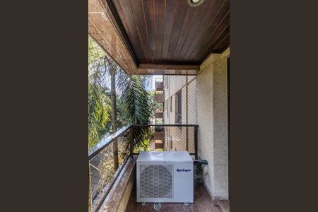 Apartamento à venda com 170m², 2 quartos e 3 vagasVaranda