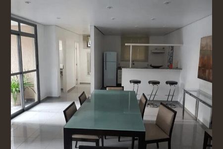 Apartamento à venda com 40m², 1 quarto e 1 vaga