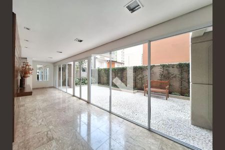 Apartamento à venda com 70m², 2 quartos e 2 vagas Apartamento à venda com 70m², 2 quartos e 2 vagasHall