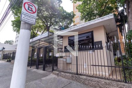 Apartamento à venda com 66m², 2 quartos e 1 vaga Apartamento à venda com 66m², 2 quartos e 1 vagaFachada