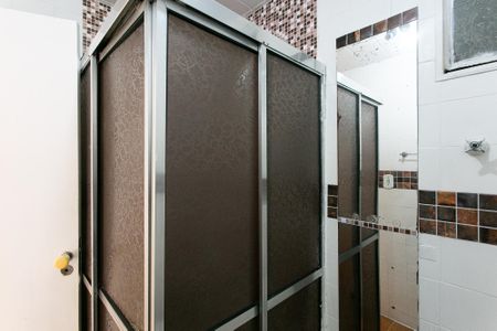 Apartamento à venda com 66m², 2 quartos e 1 vaga Apartamento à venda com 66m², 2 quartos e 1 vagaBanheiro