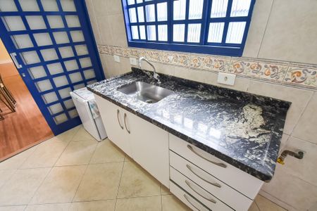 Casa à venda com 190m², 3 quartos e 2 vagasCozinha