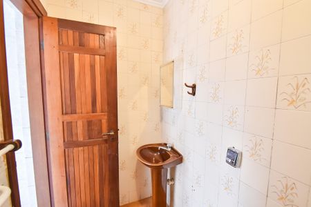 Casa à venda com 190m², 3 quartos e 2 vagasEdícula - banheiro 2