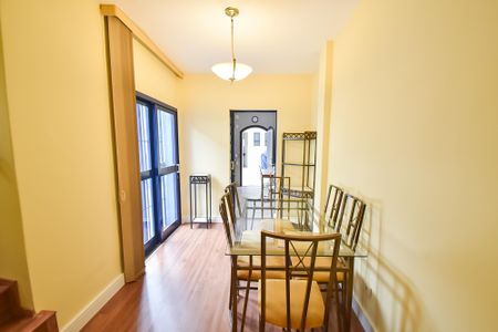 Casa à venda com 190m², 3 quartos e 2 vagasCopa