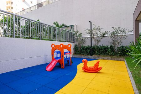 Apartamento à venda com 38m², 1 quarto e sem vaga Apartamento à venda com 38m², 1 quarto e sem vagaÁrea comum - Playground