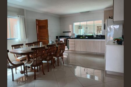 Casa à venda com 220m², 3 quartos e 8 vagasFoto 23