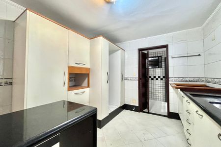 Casa à venda com 129m², 4 quartos e 2 vagasCozinha