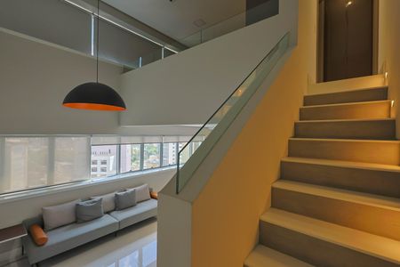 Apartamento à venda com 74m², 1 quarto e 2 vagasSala