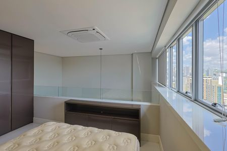 Apartamento à venda com 74m², 1 quarto e 2 vagasSuíte