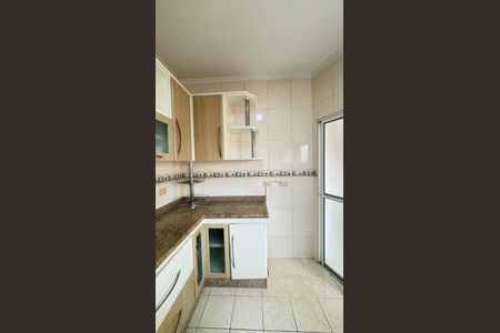 Apartamento à venda com 94m², 2 quartos e 2 vagasCozinha