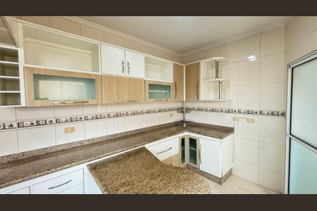 Apartamento à venda com 94m², 2 quartos e 2 vagasCozinha