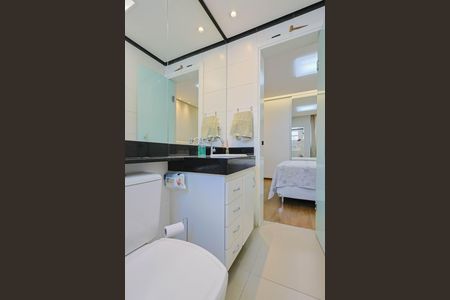 Apartamento à venda com 90m², 3 quartos e 2 vagasBanheiro da Suíte