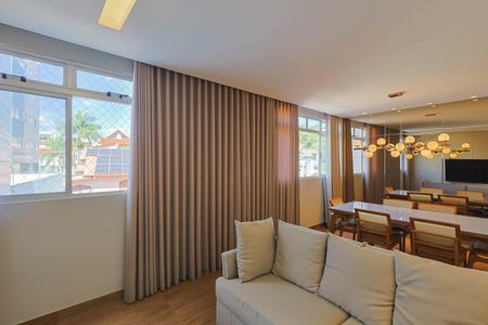 Apartamento à venda com 90m², 3 quartos e 2 vagasSala