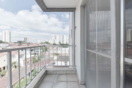 Apartamento à venda com 52m², 2 quartos e 1 vaga Apartamento à venda com 52m², 2 quartos e 1 vagaVaranda