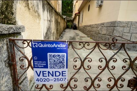 Apartamento à venda com 119m², 3 quartos e sem vagaFachada + Placa