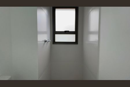 Apartamento à venda com 77m², 2 quartos e 1 vaga Apartamento à venda com 77m², 2 quartos e 1 vagaBanheiro da Suíte 2