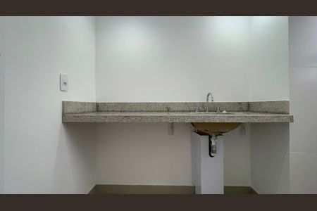 Apartamento à venda com 77m², 2 quartos e 1 vaga Apartamento à venda com 77m², 2 quartos e 1 vagaBanheiro da Suíte 1